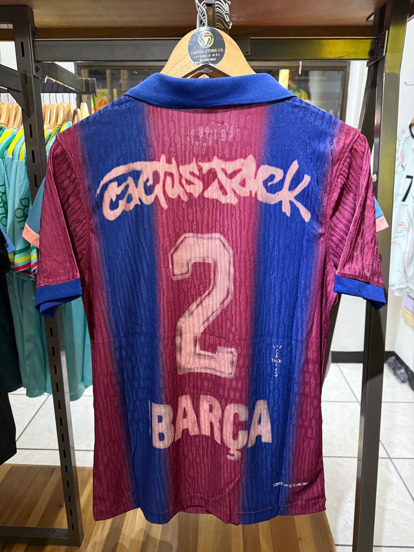 Barcelona jugador edición Travis Scott