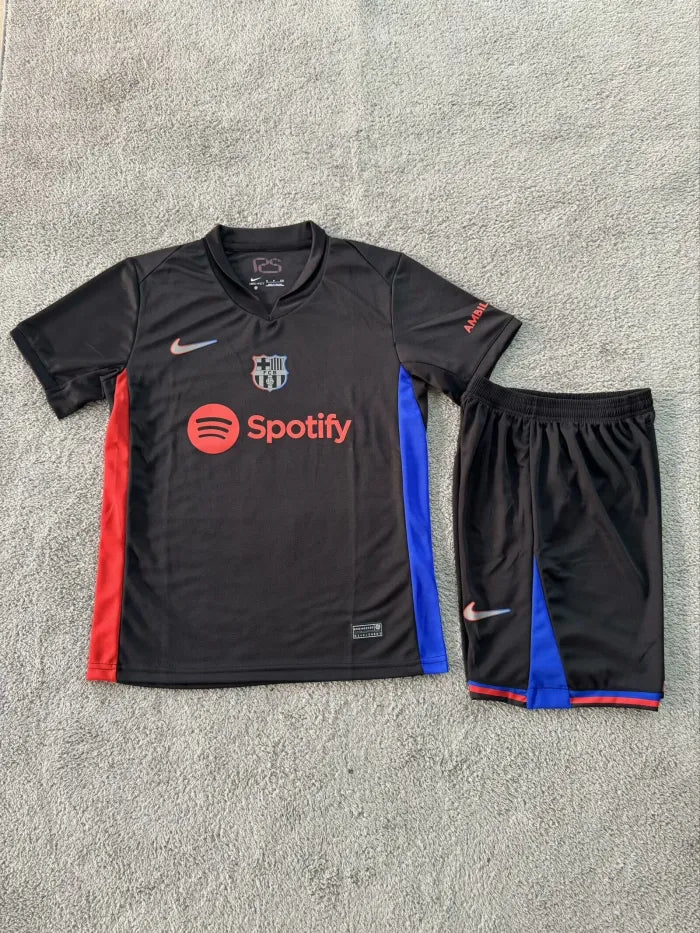 Barcelona uniforme niño visita