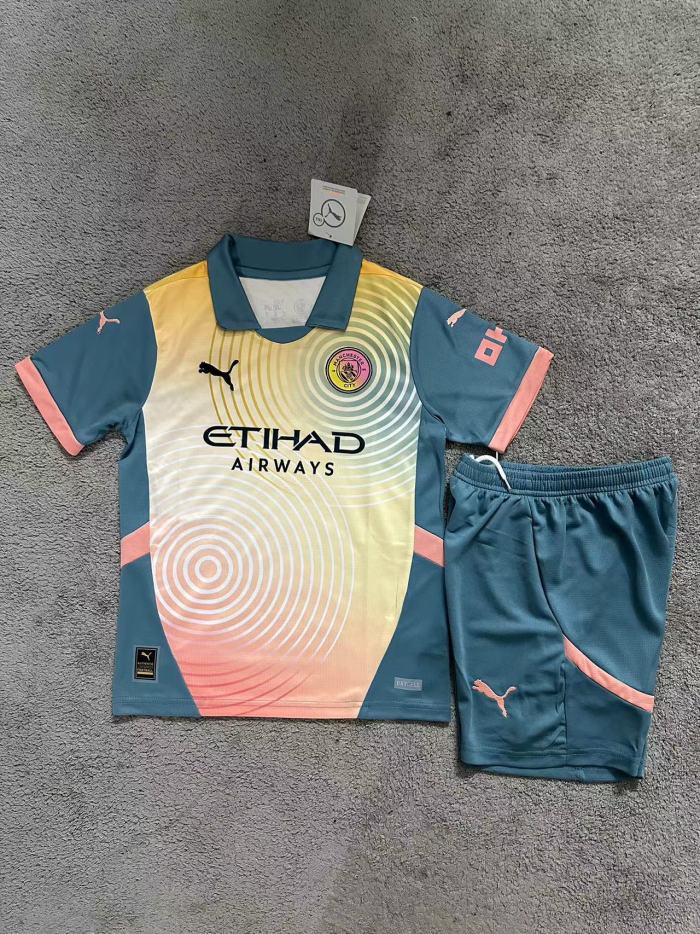 Manchester City niño 24/25