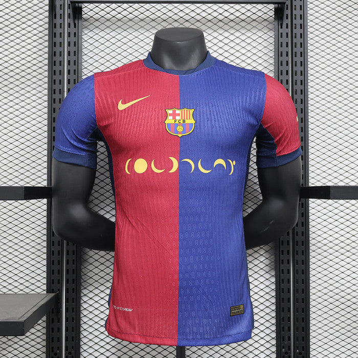 Barcelona jugador casa 2024-2025