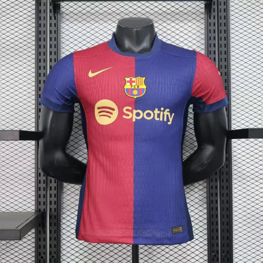 Barcelona jugador casa 2024-2025