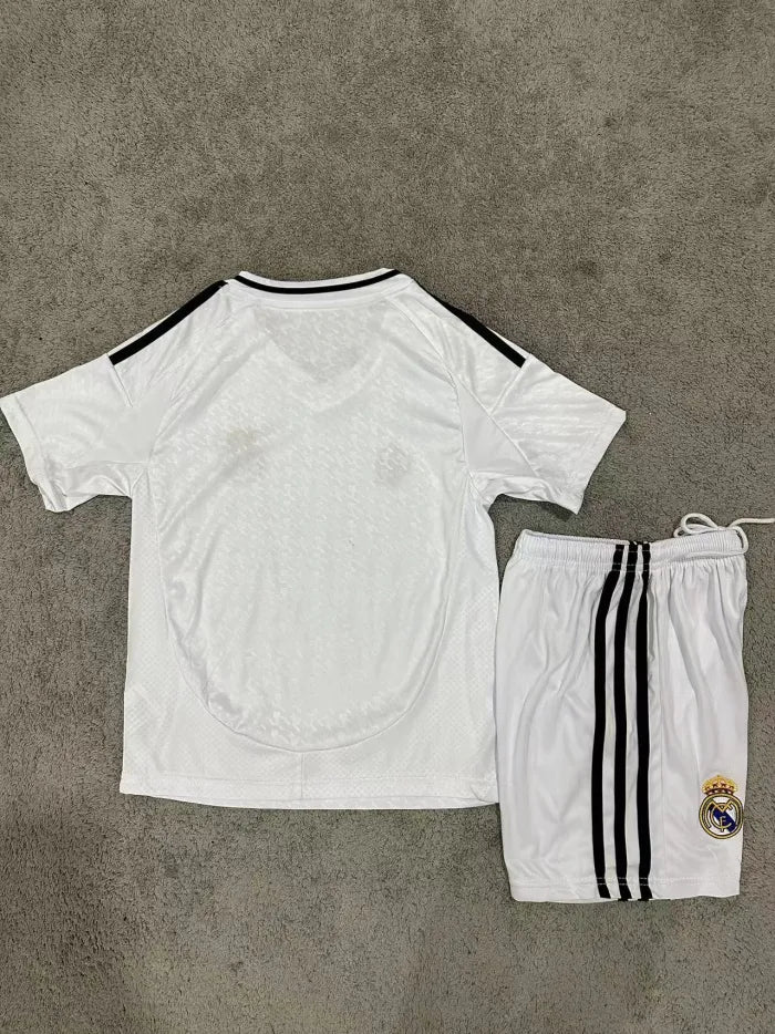 Real Madrid uniforme niño